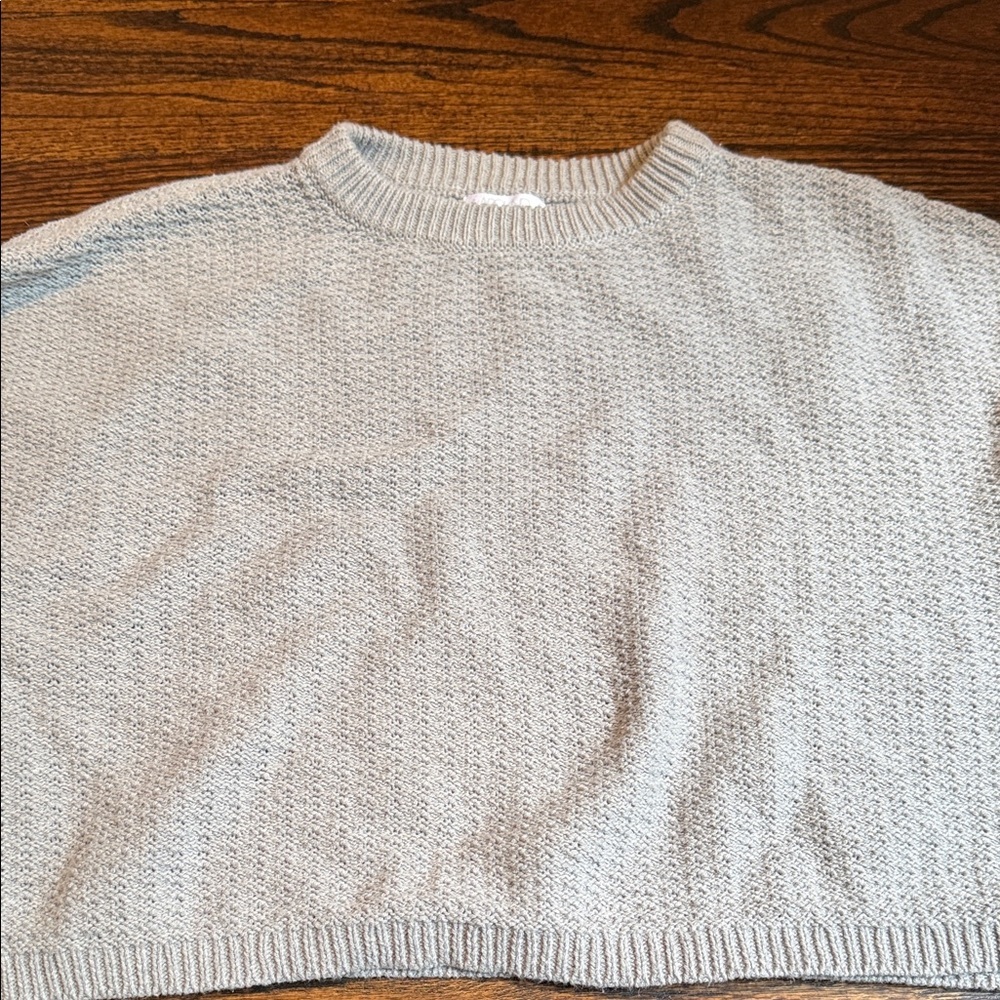 Women's Gray cropped Sweater size large - Picture 10 of 10